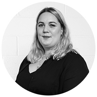 La cheffe de projet et de communication digitale du Groupe Rocher trouve agréable de travailler avec une agence experte en motion design et en captation vidéo