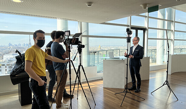 Notre studio est composé d'experts en vidéo marketing pour réalsier des montages adaptés à votre entreprise